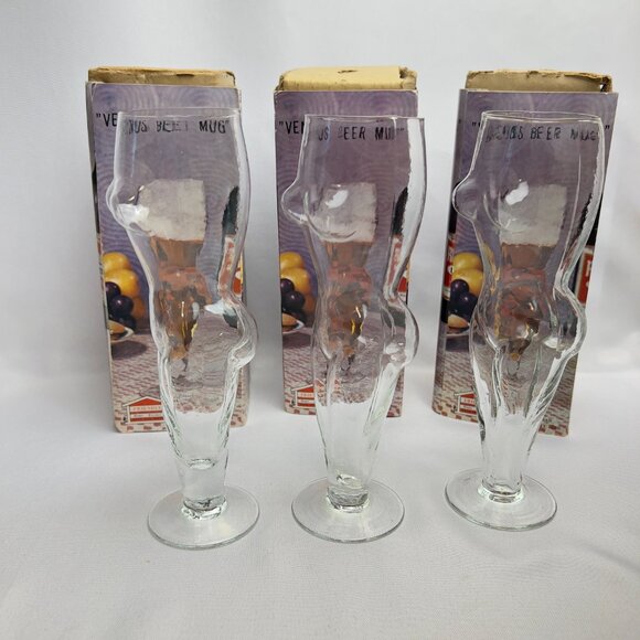 Venus Torso 3 Glasses Vintage Friendly Home Party Vintage Novelty Barware Boxes - Picture 1 of 10